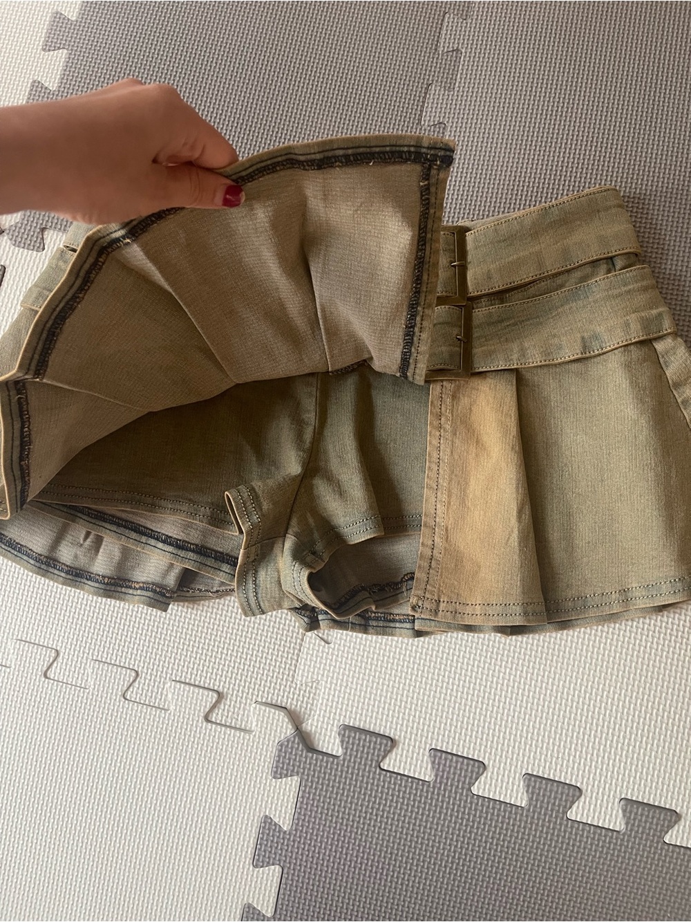 NWOT BDG Double Trouble Belted Denim Micro Mini Skort, size L - Picture 3 of 8